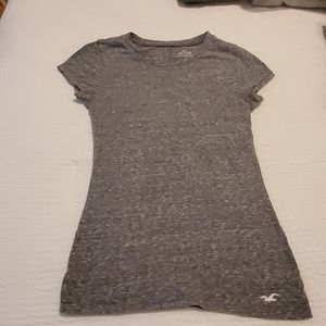 Hollister t shirt